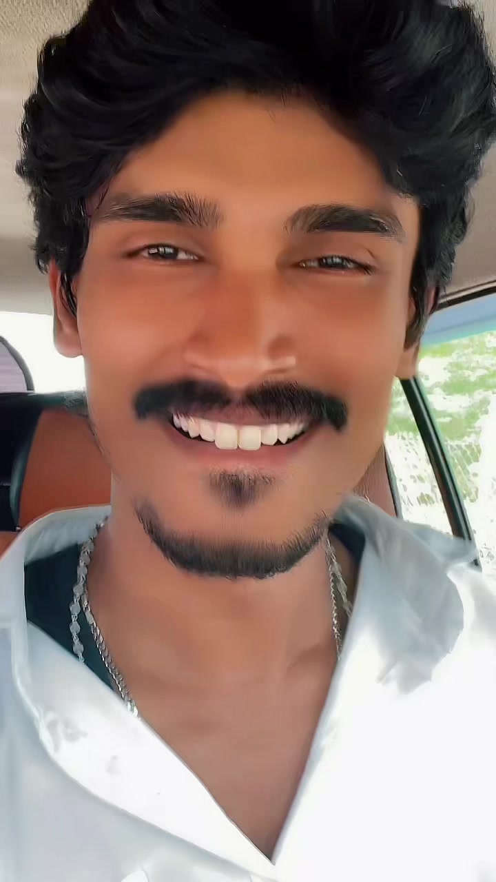 @😉Romantic Rowdy 😉