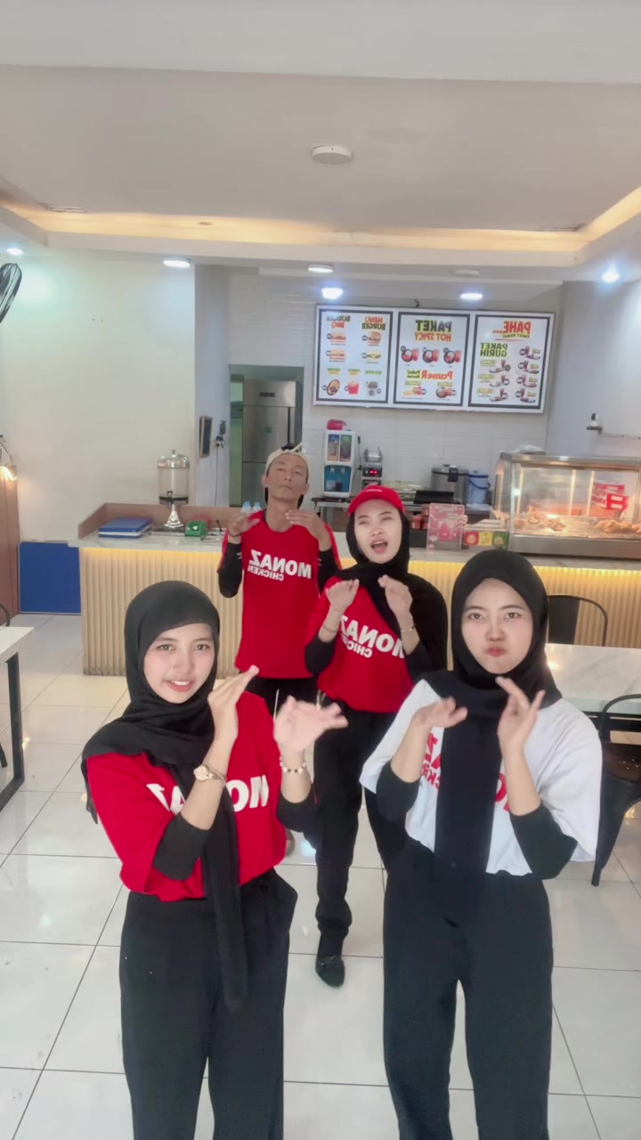 @MONAZ CHICKEN MANUKAN