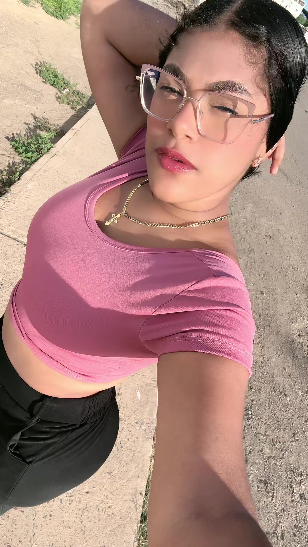 @𝐷.