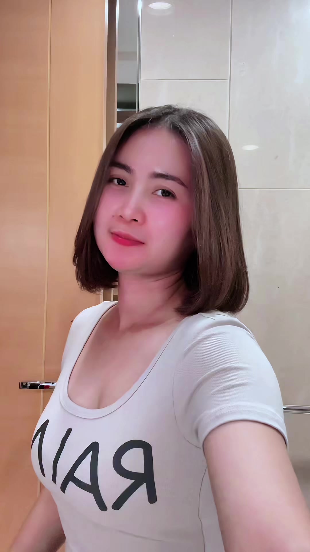 @Tia