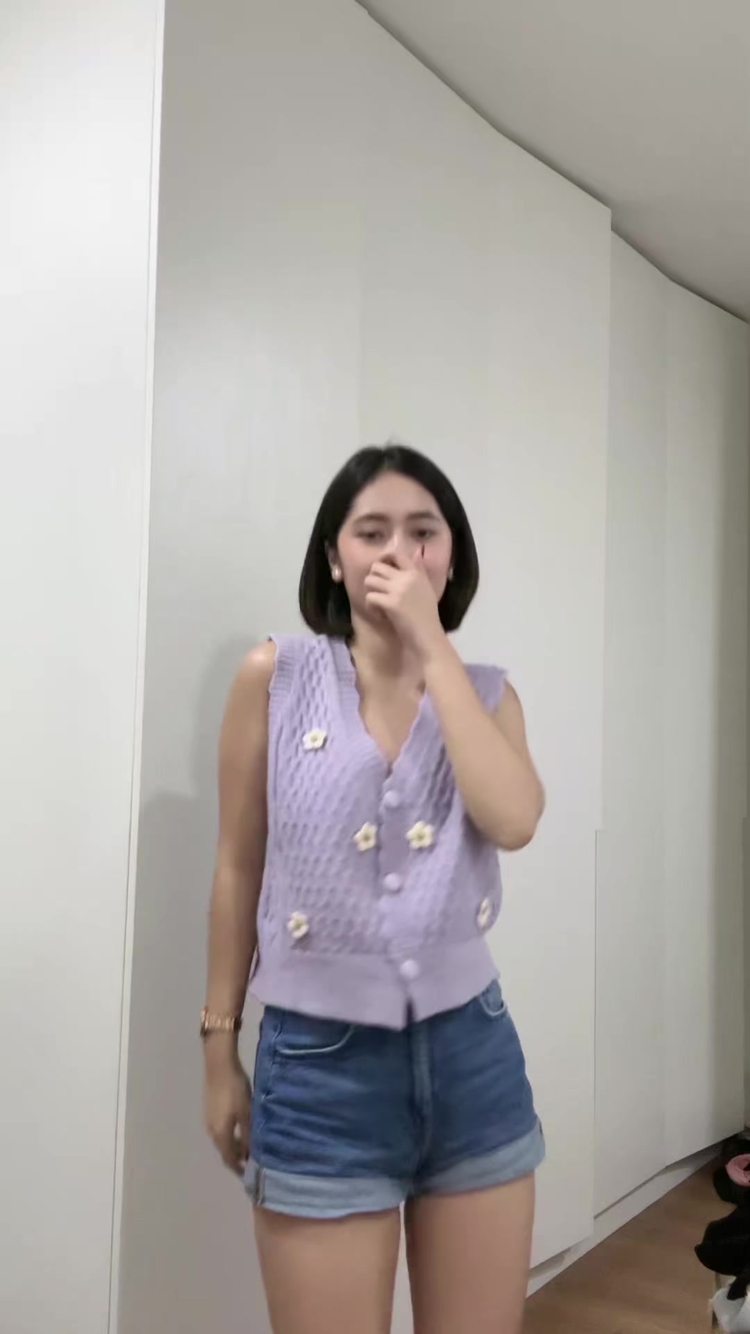 @thifani