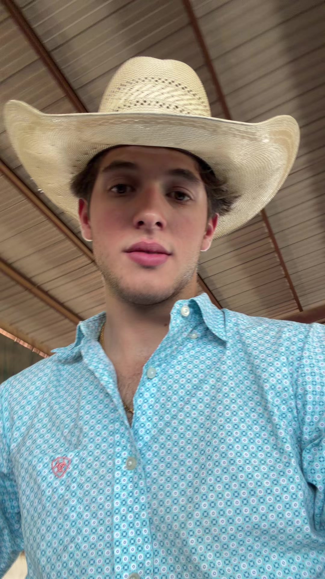 @Witto González