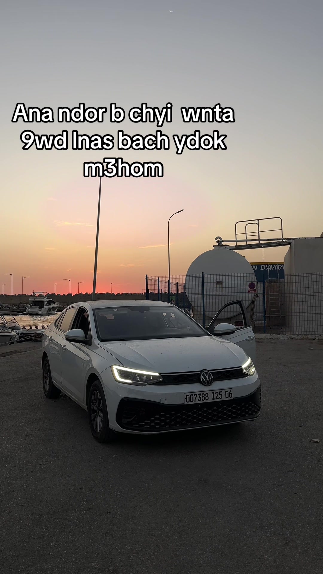@👀
