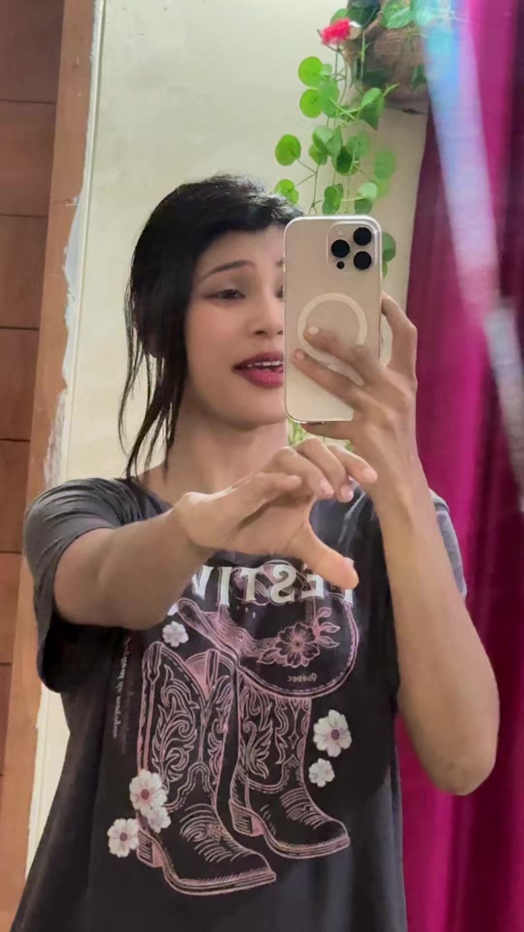@👩🎓⚖️Arshi +(আরু)⚖️🎓
