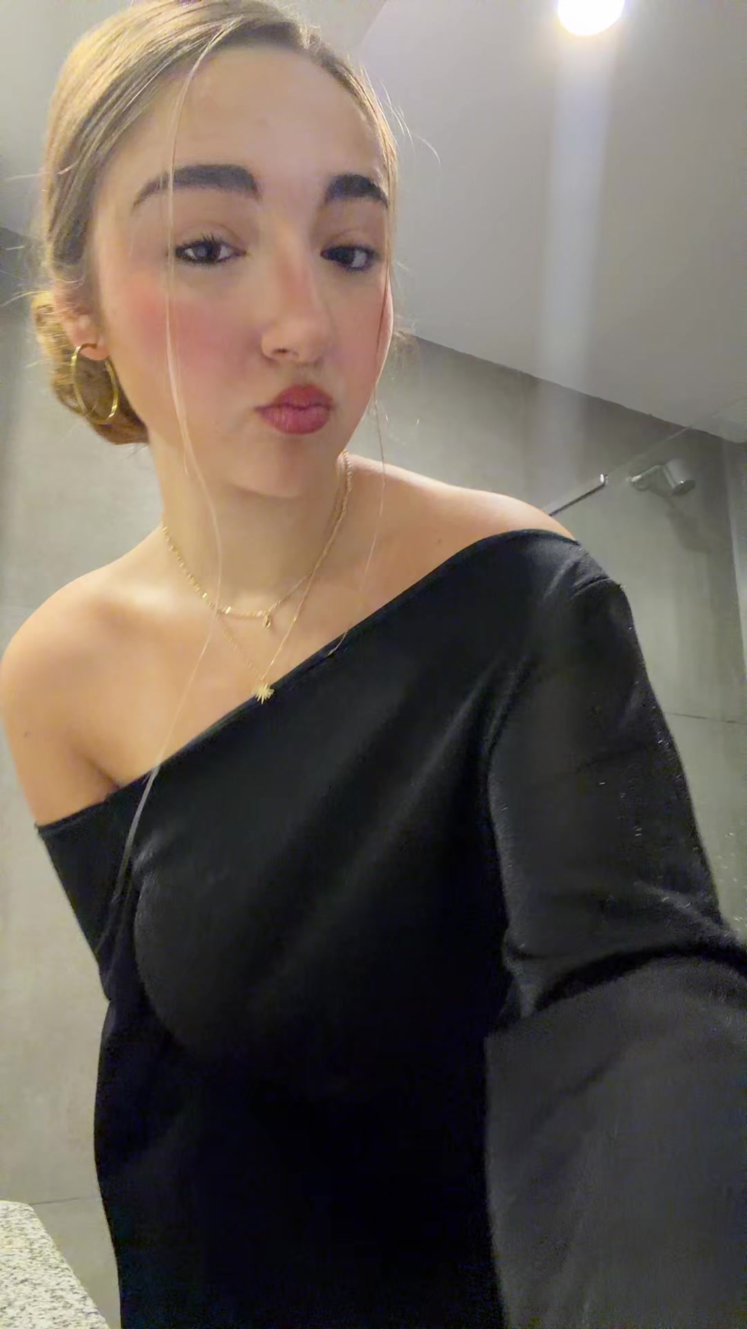 @abruu