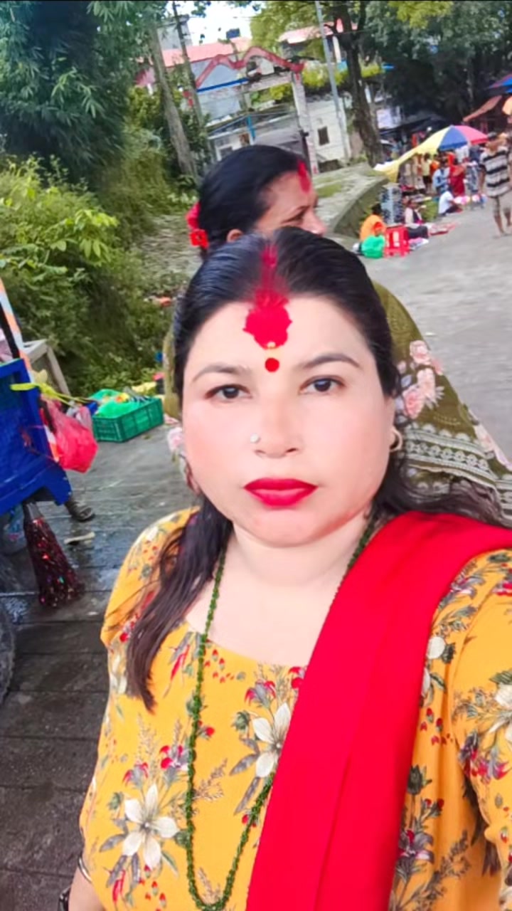 @Reesika Ratna Reesik