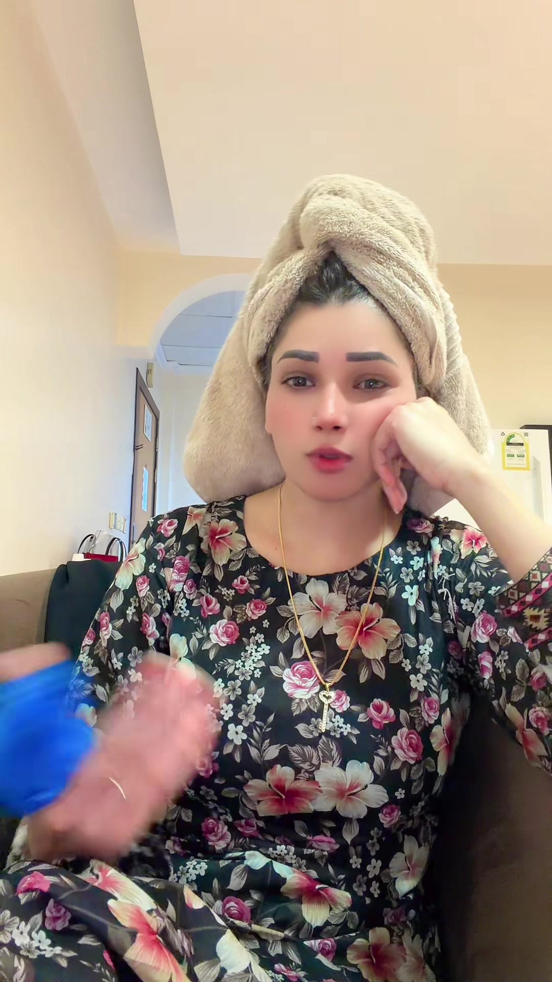 @Zara Malik 2244