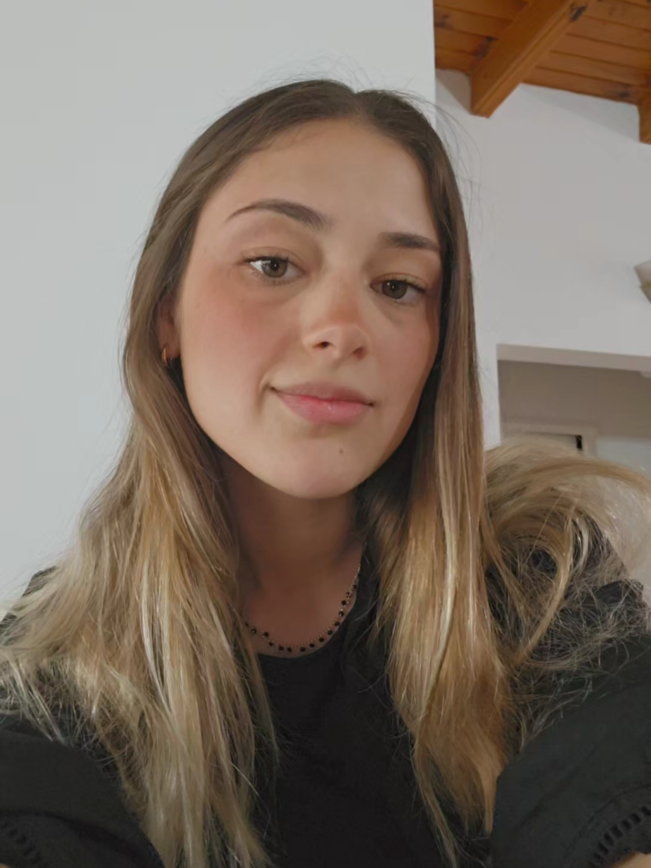 @Valentina🤍