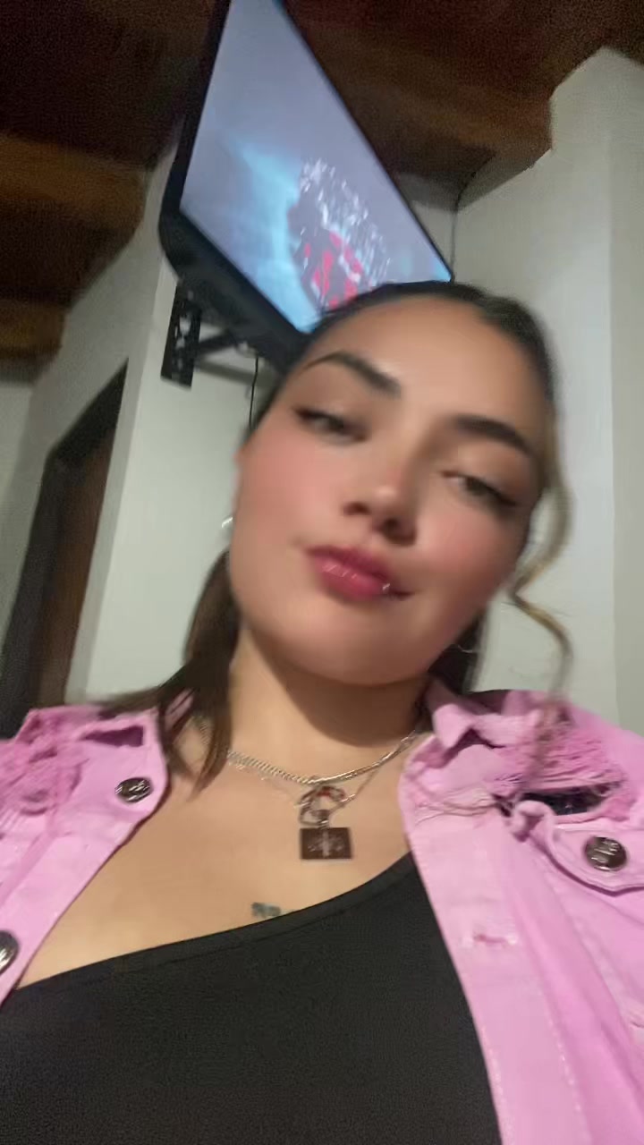 @Rocii Cort&eacute;s