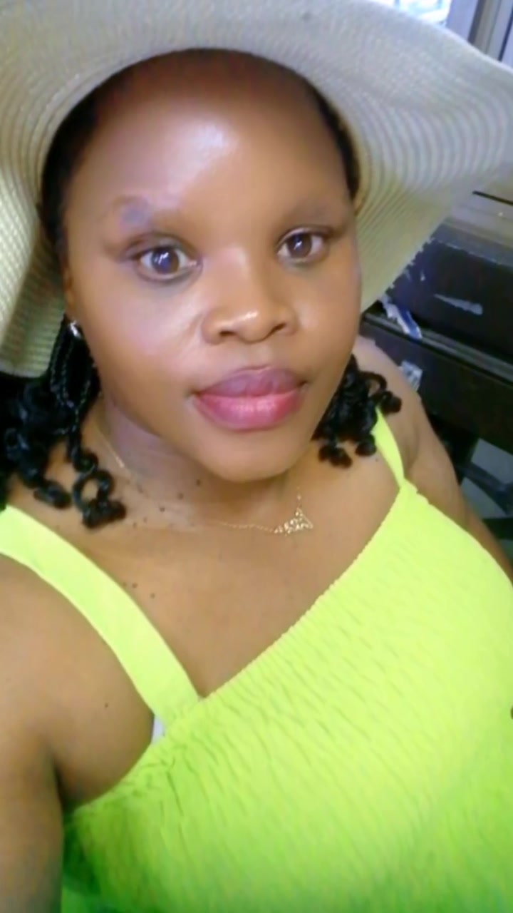@Phiwe Vanessa Destin