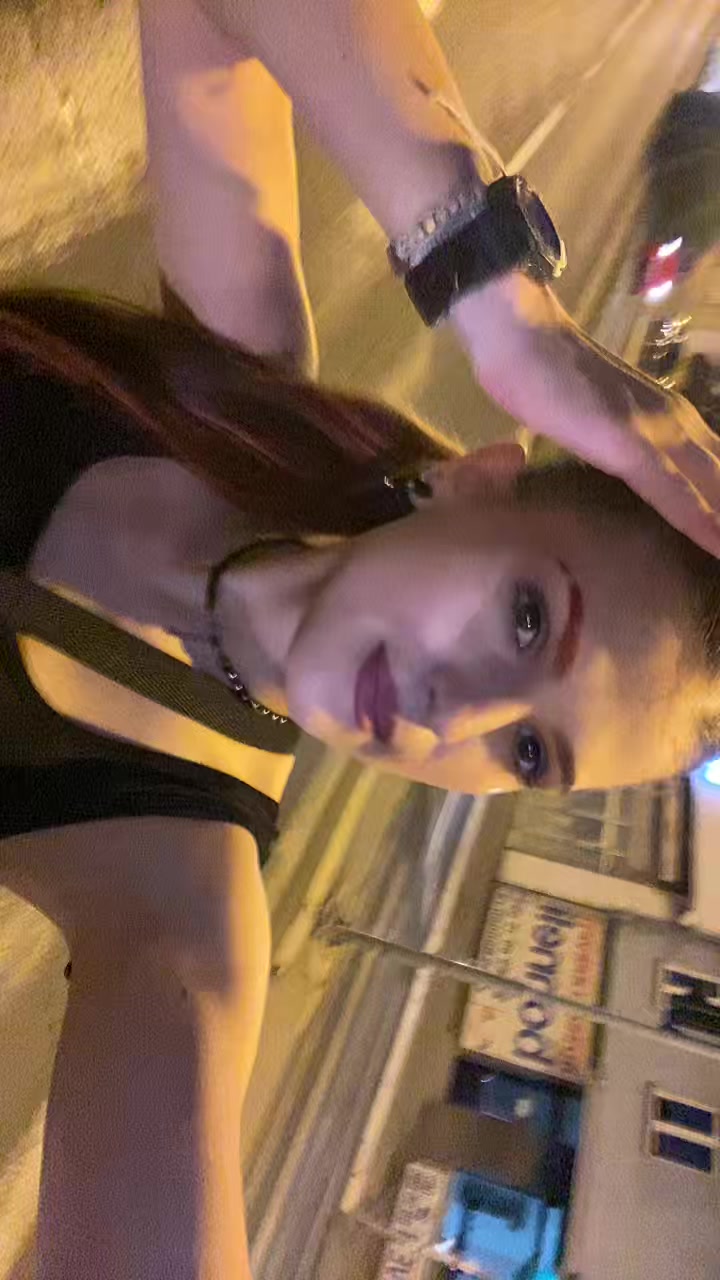 @Леонтина