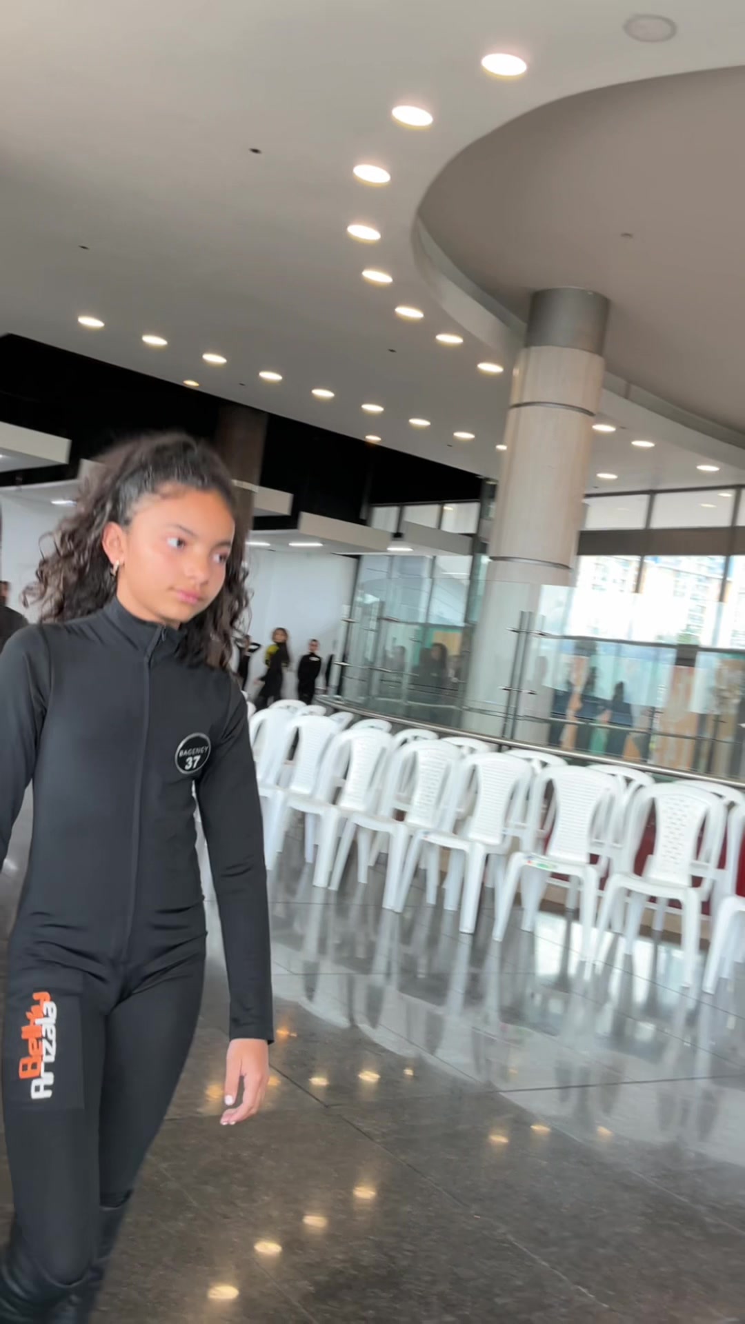 @𝐼𝑠𝑎ᥫ᭡𝑒𝑙𝑙𝑎 👑
