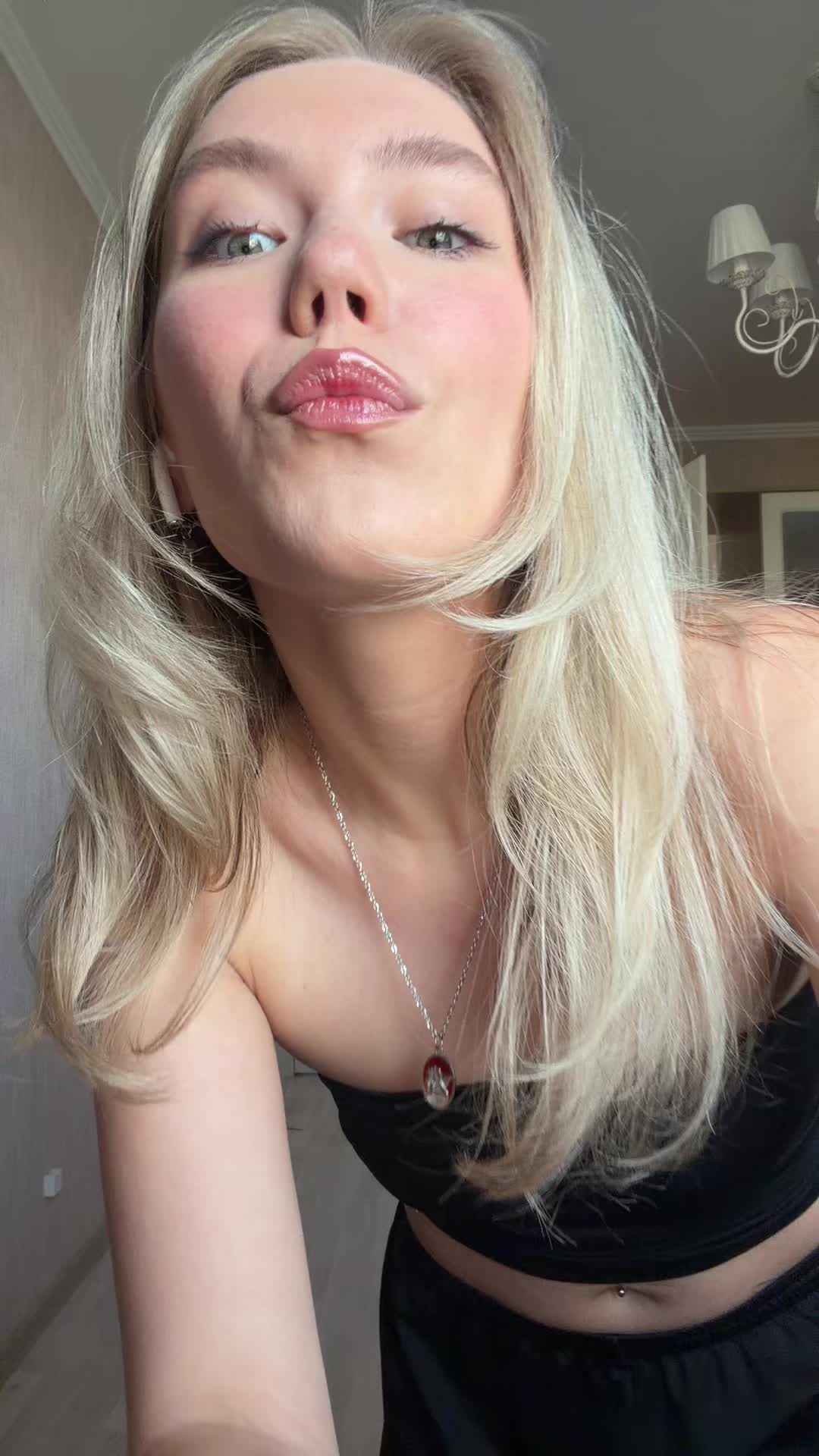 @алексис