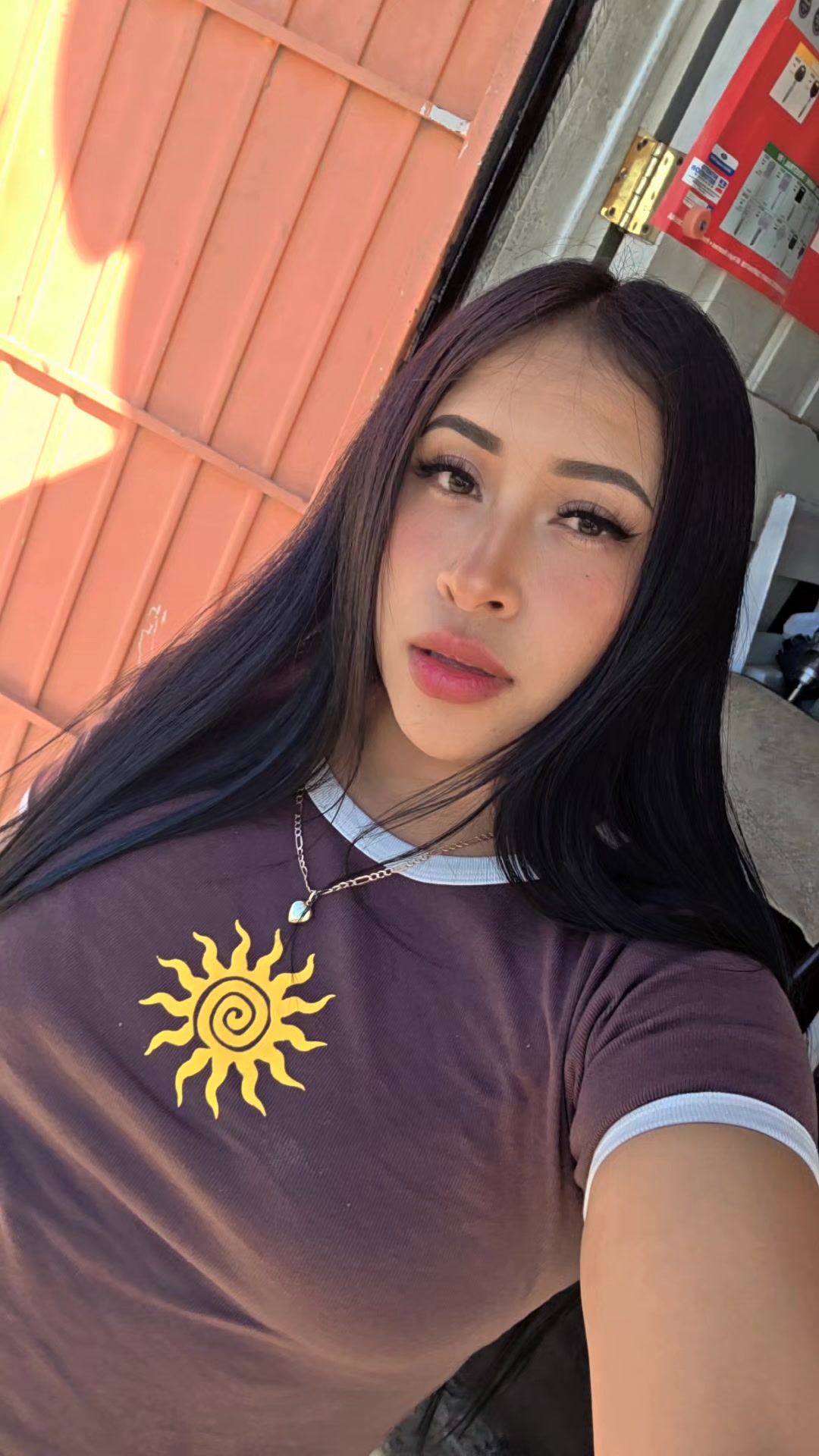 @️R e y n a R G