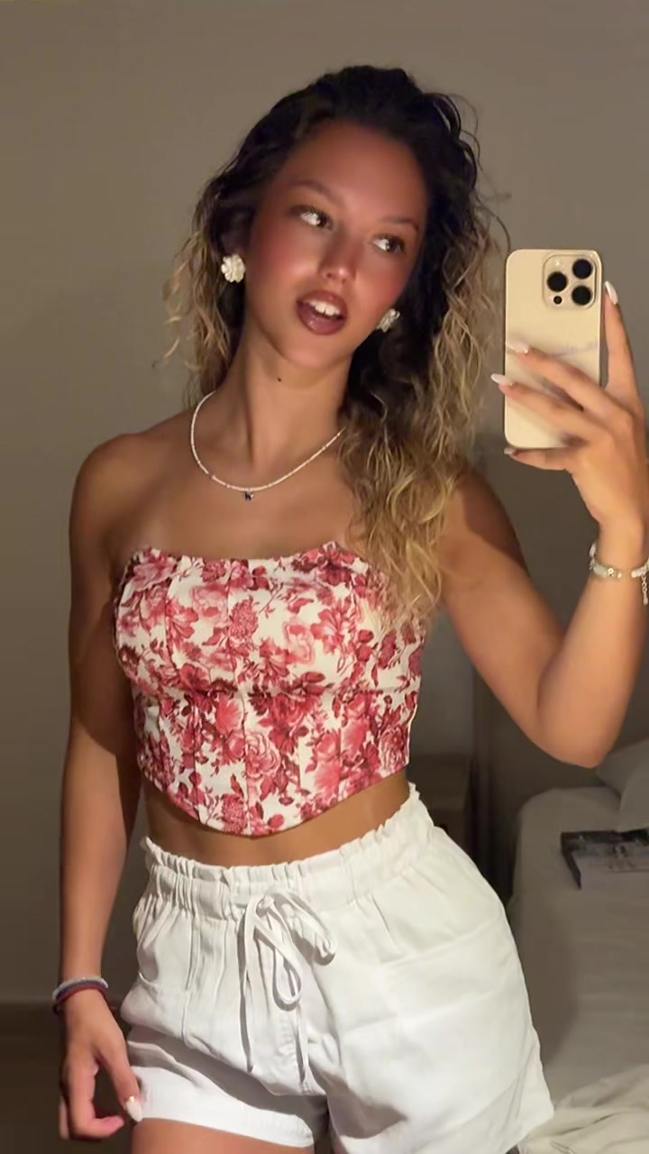 @nat 🤍🌺🪩🎀🫧