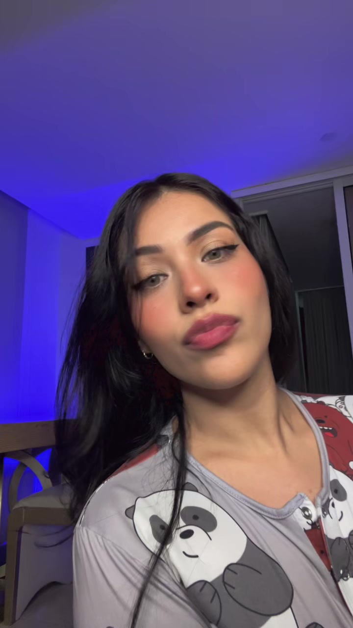 @𝐃𝐚𝐡𝐢𝐚𝐧𝐚 𝐂🌻