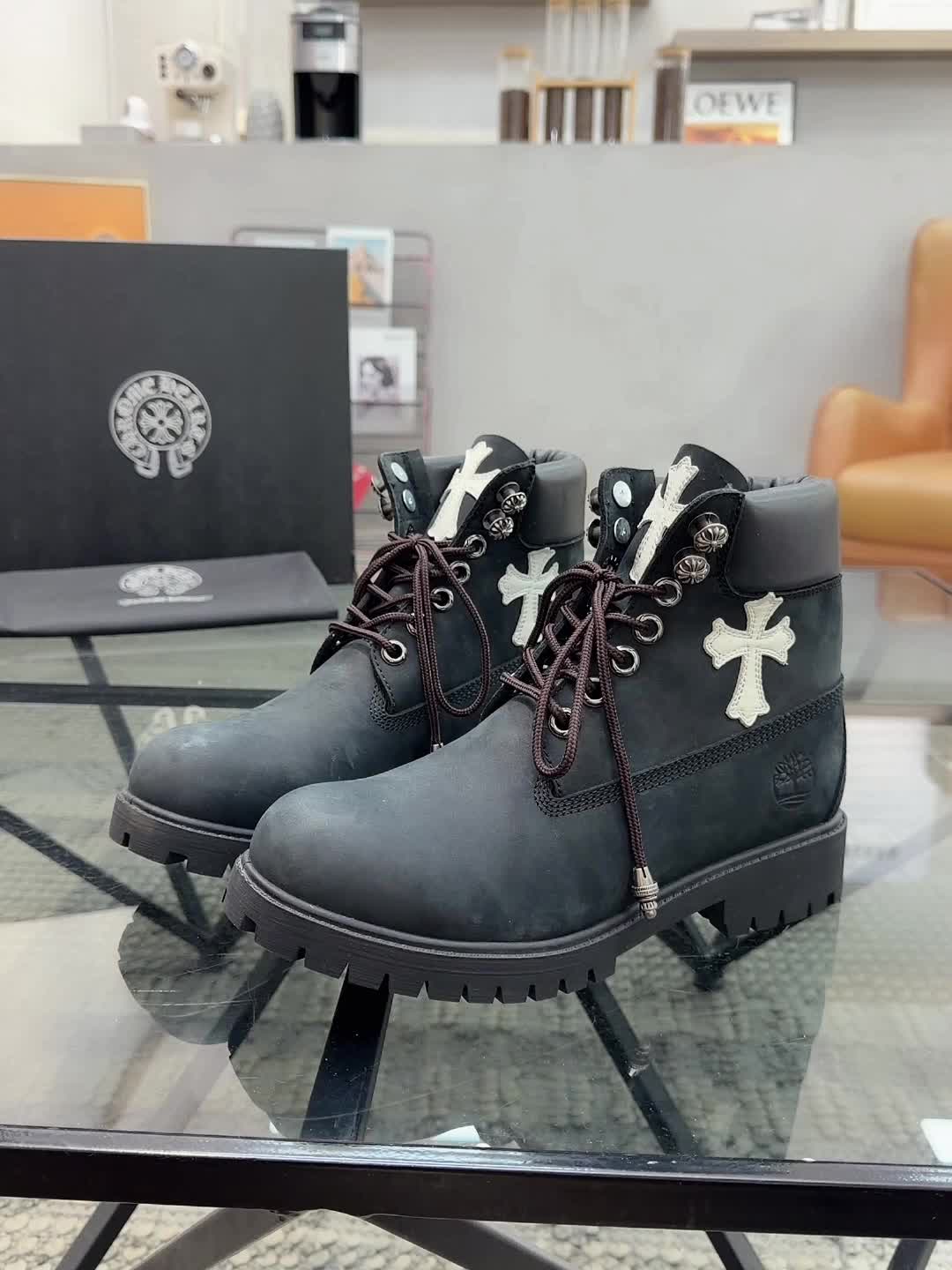@Fashion brand
