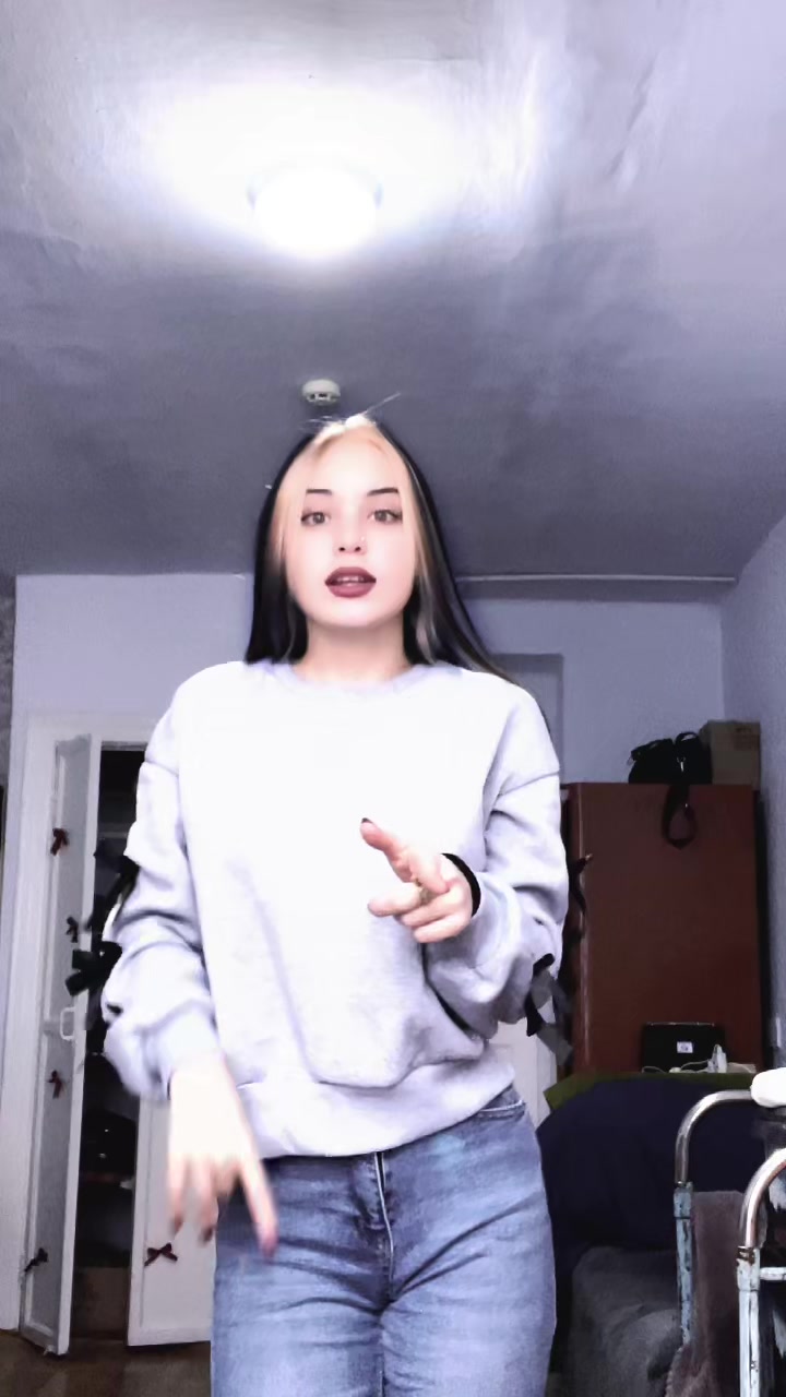 @….