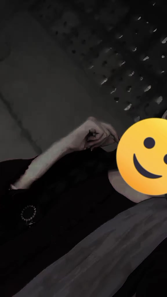 @𝗤𝗨𝗘𝗘𝗡&hearts;︎‿&hearts;︎