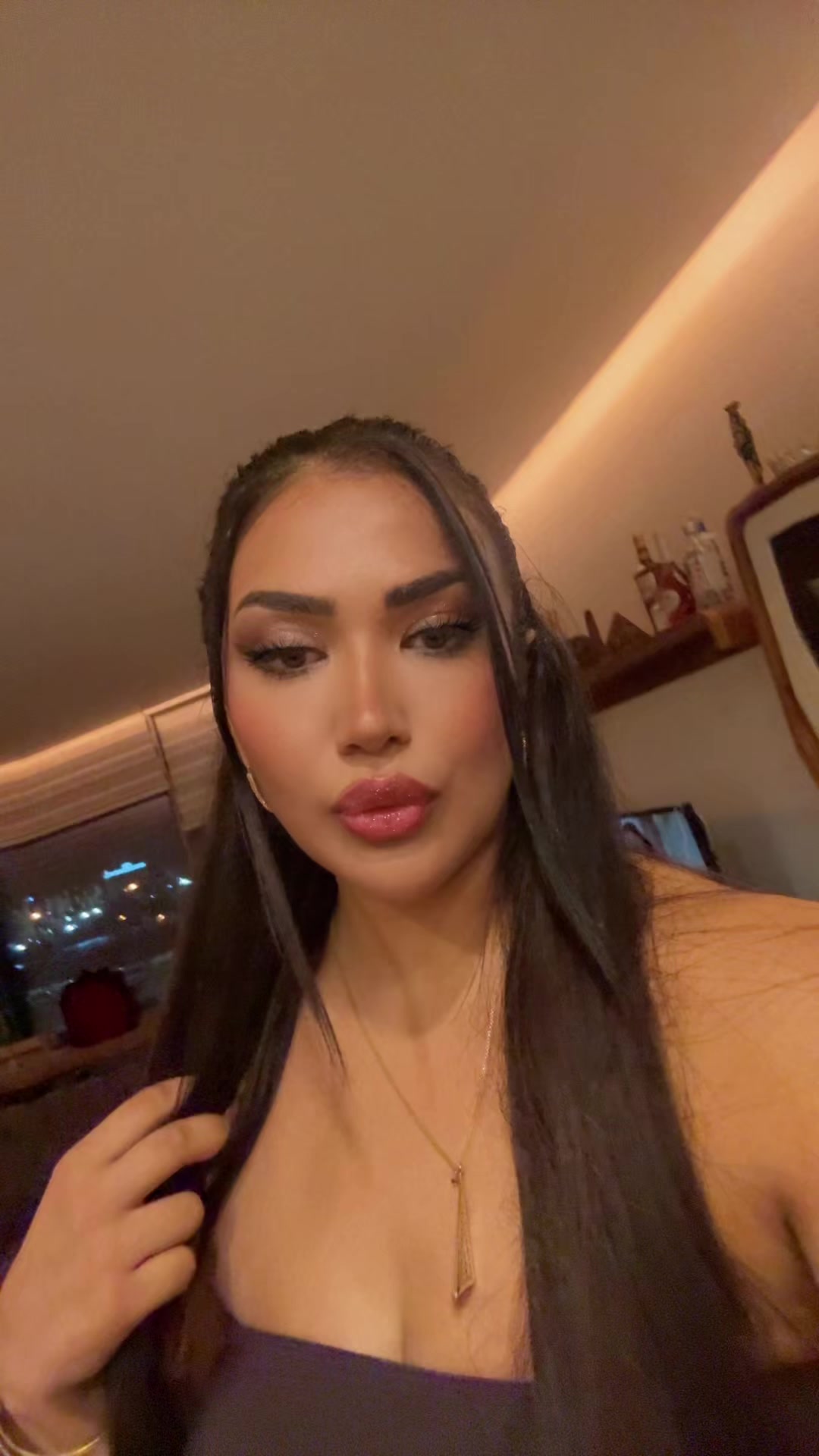 @Mahsa__eyr