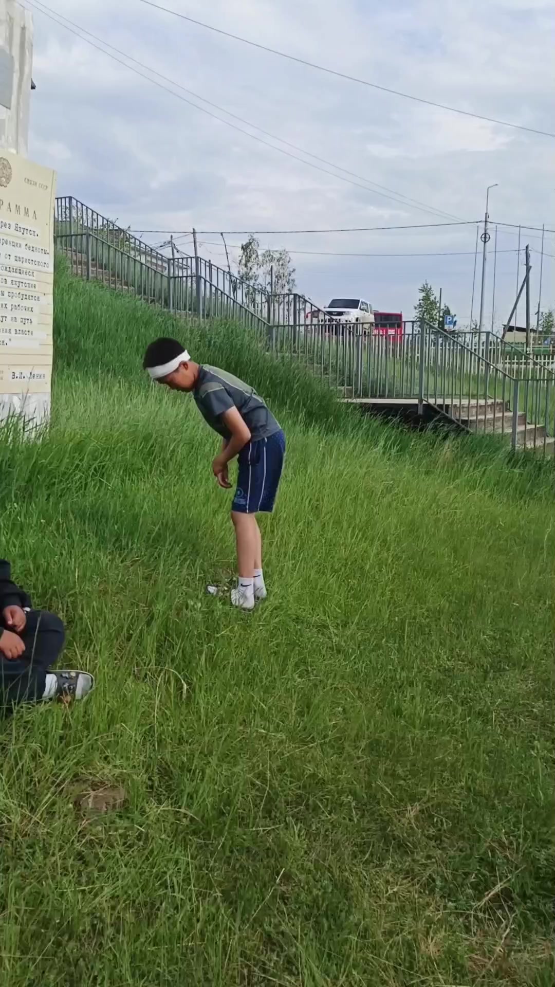 @nazarovv.