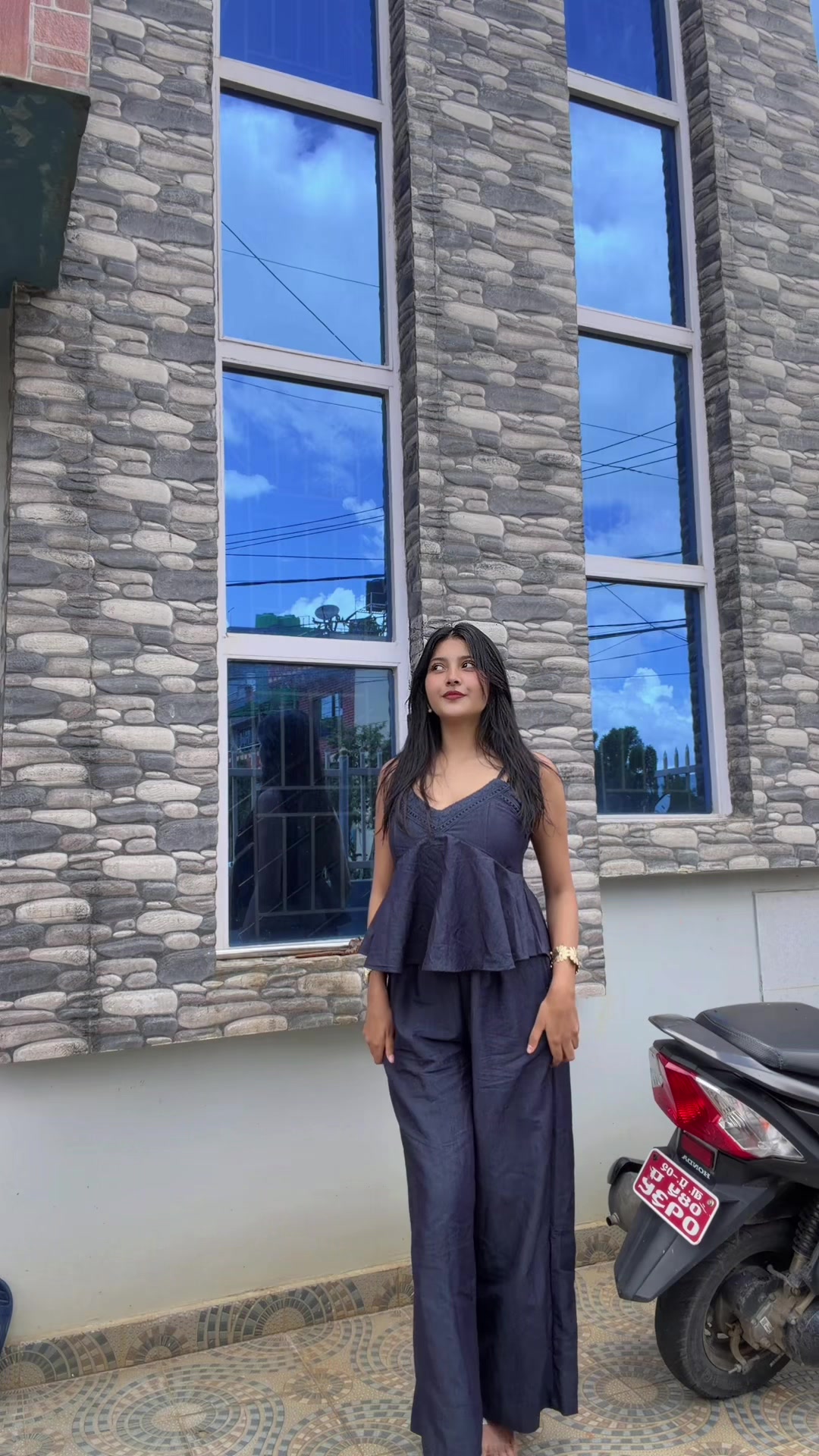 @Anu🇳🇵