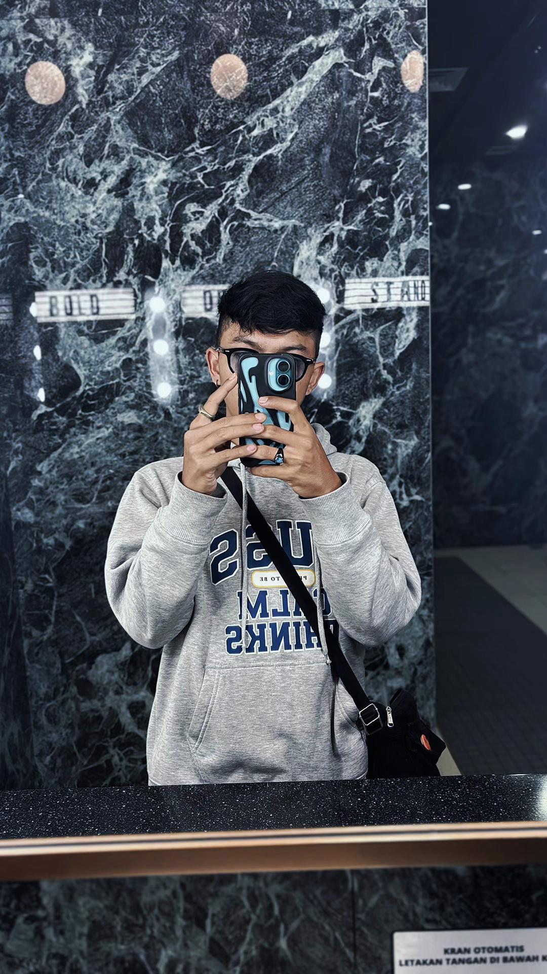 @zakiii