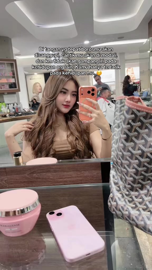 @Nabella