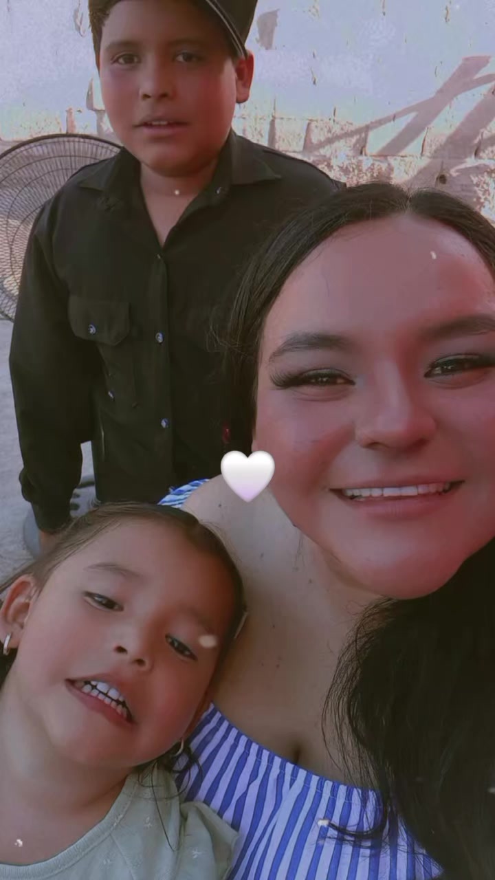 @Ana Gallardo