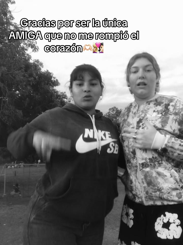 @valenn Aranda💘