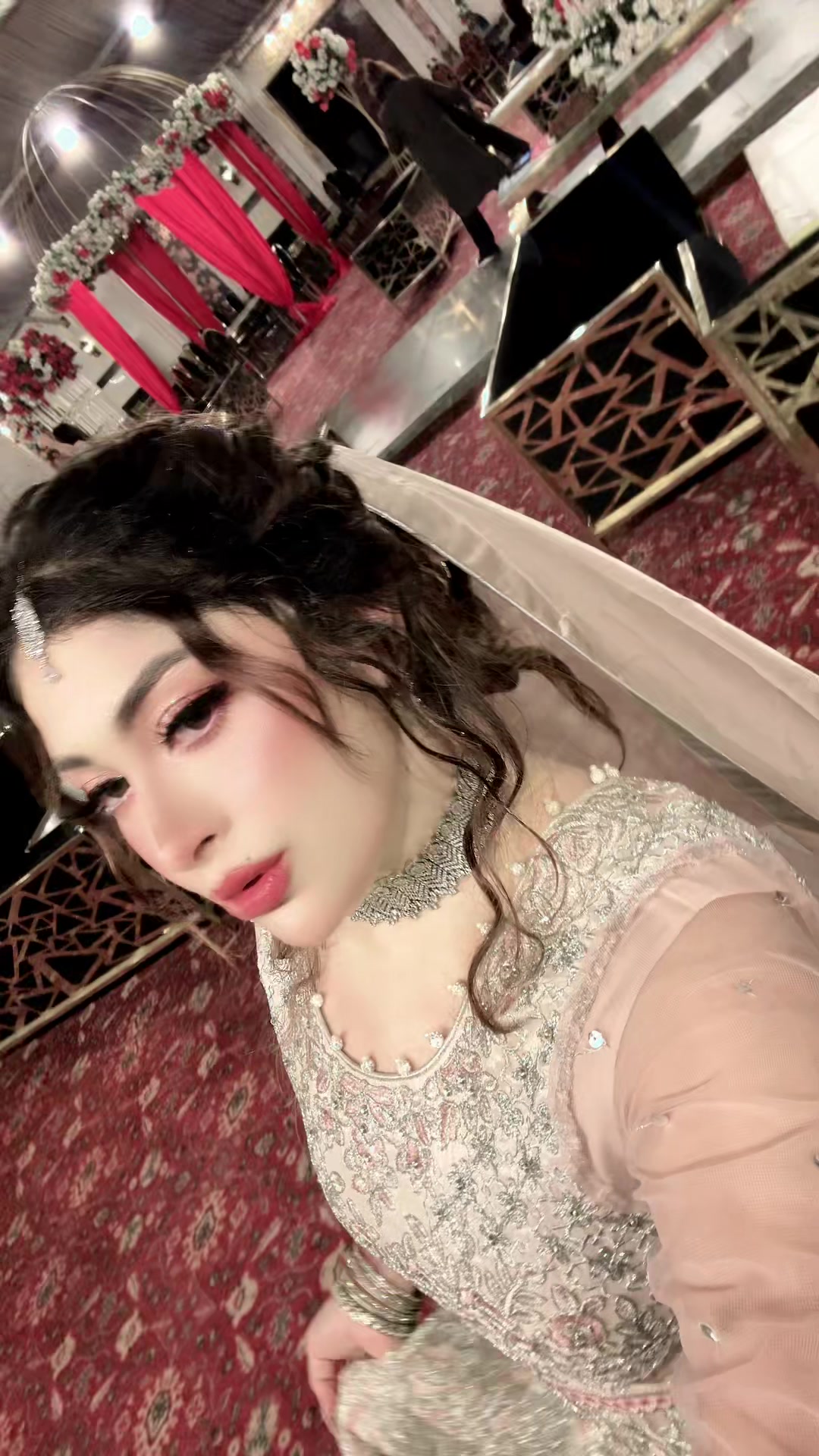 @Maham Mughal👑