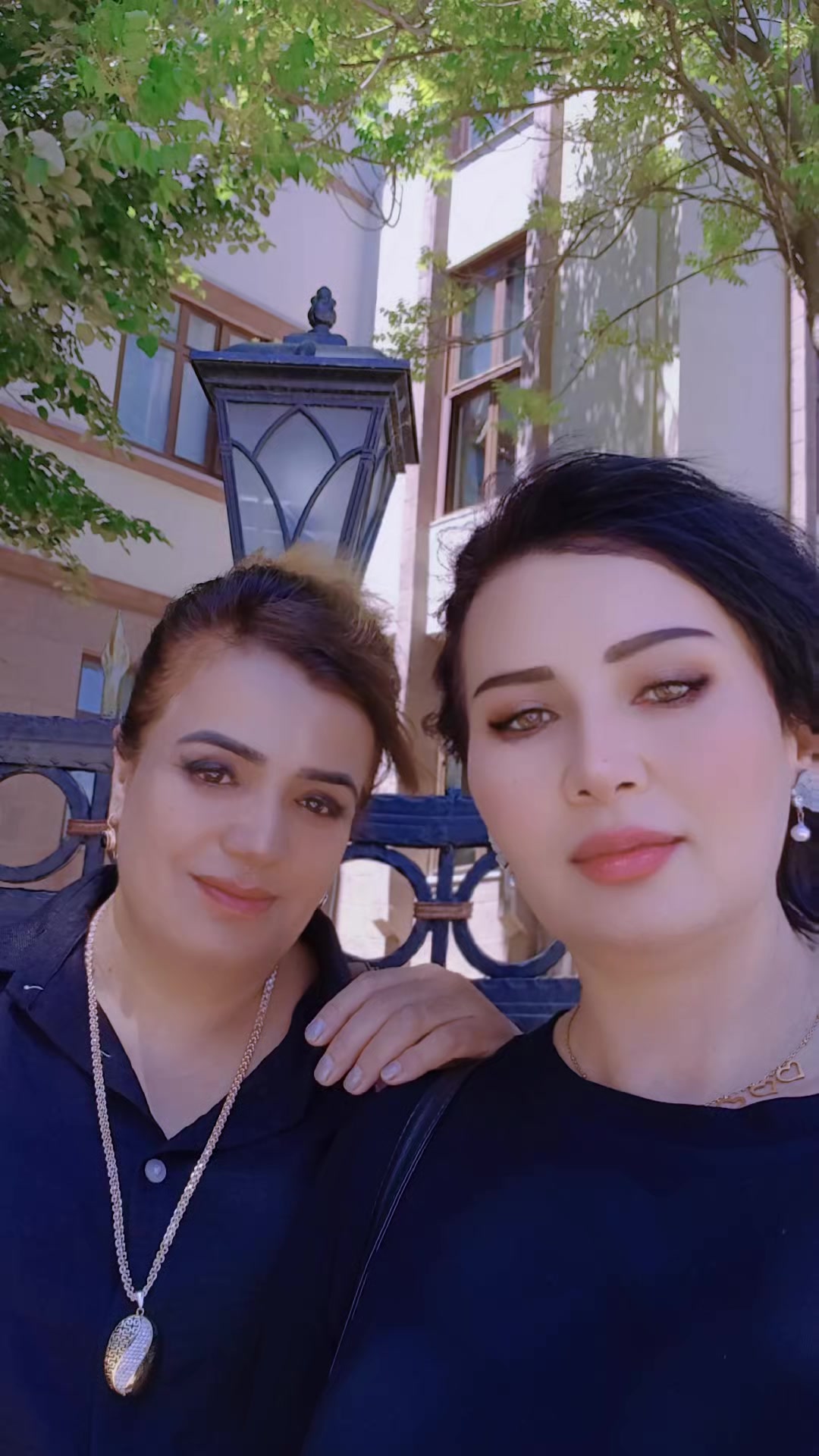 @asya