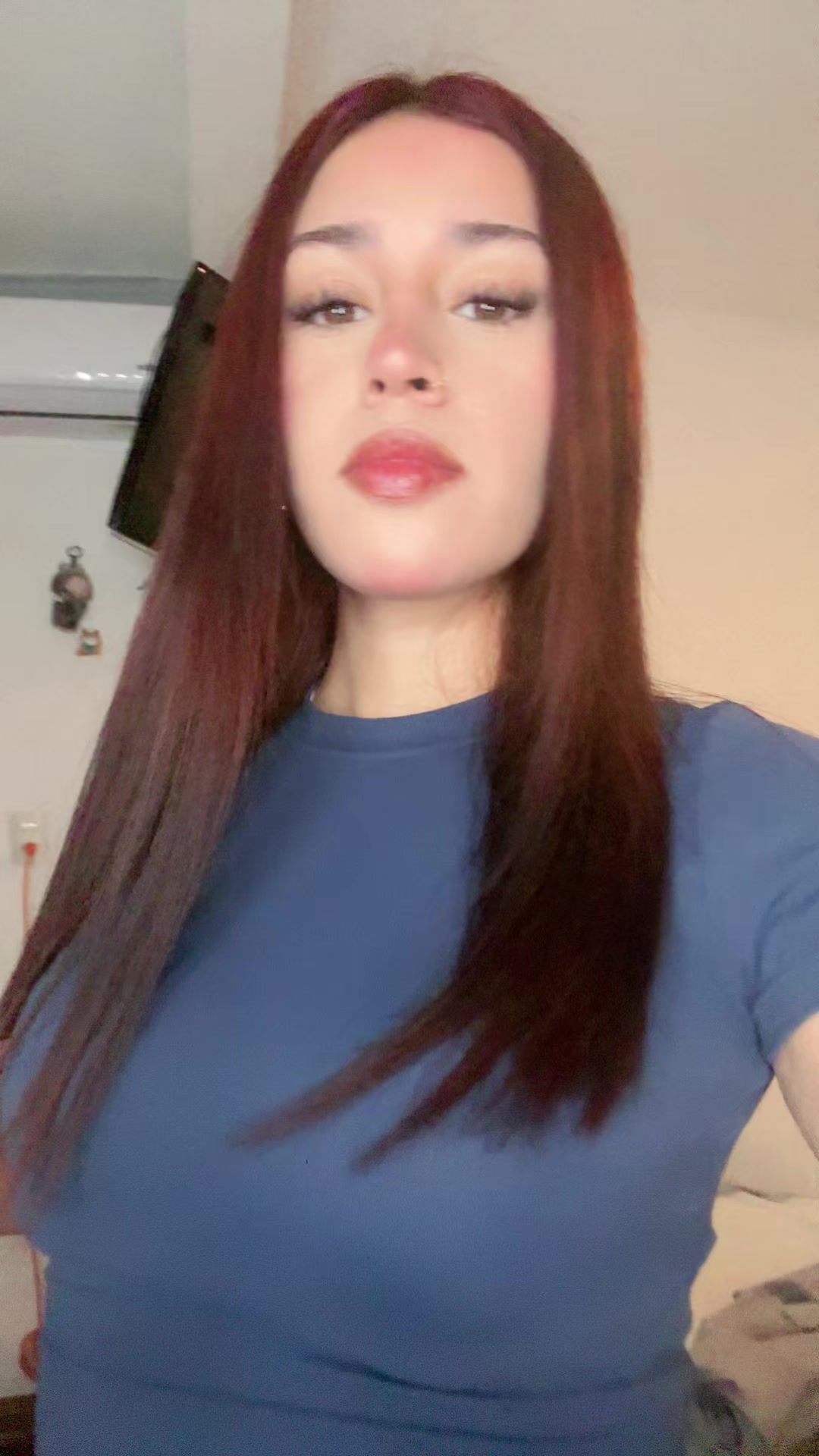 @🤨