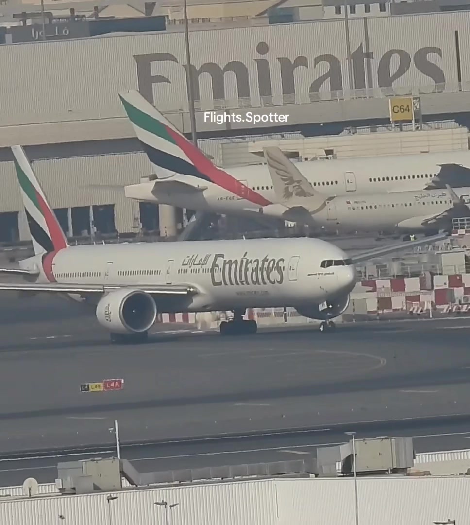 @Flights.spotter 🇦🇪