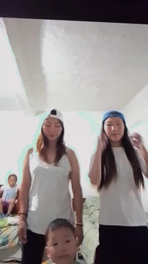 @Алена Demon👹