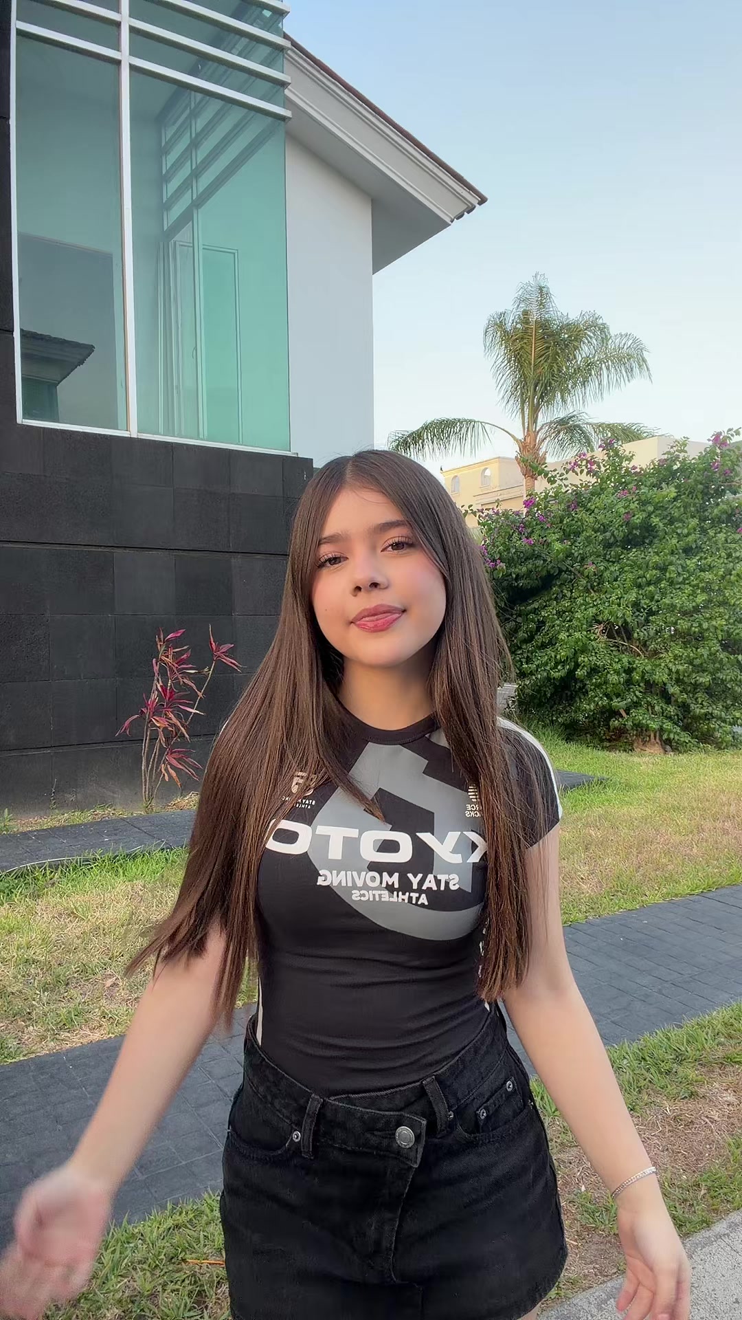 @𝒚𝒂𝒓𝒆𝒎𝒊