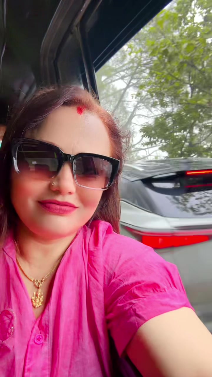 @🧿Urmila Upreti 🥰