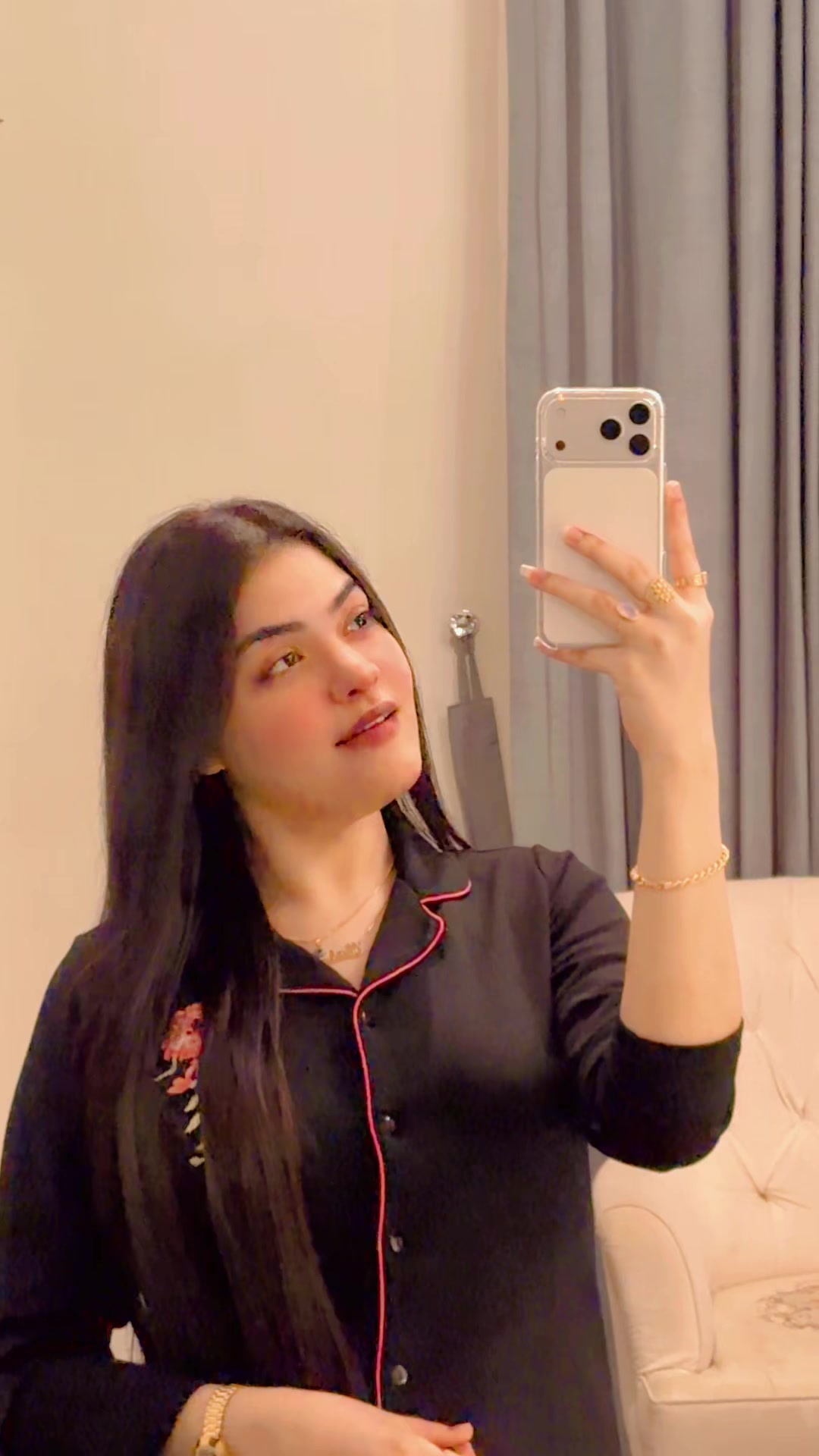 @مسکان بٹ ✨