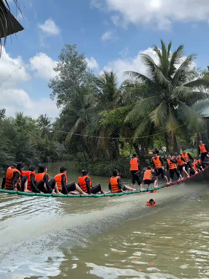 @THCS VÀ THPT PHẠM NGŨ LÃO