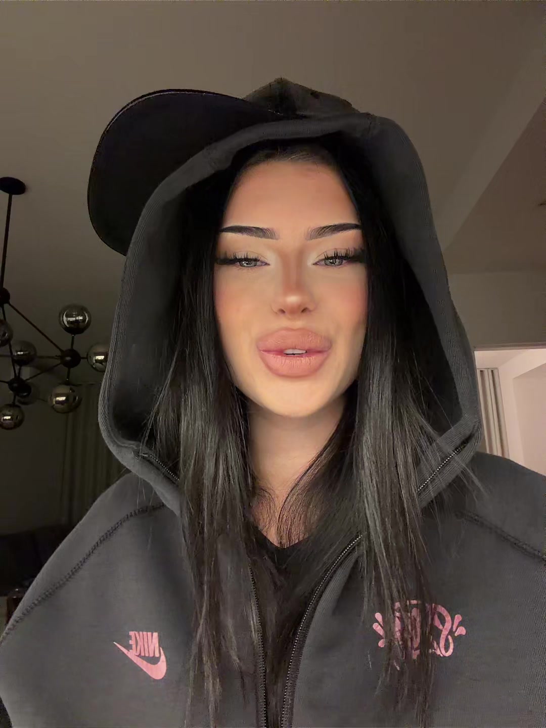 @Syndii69
