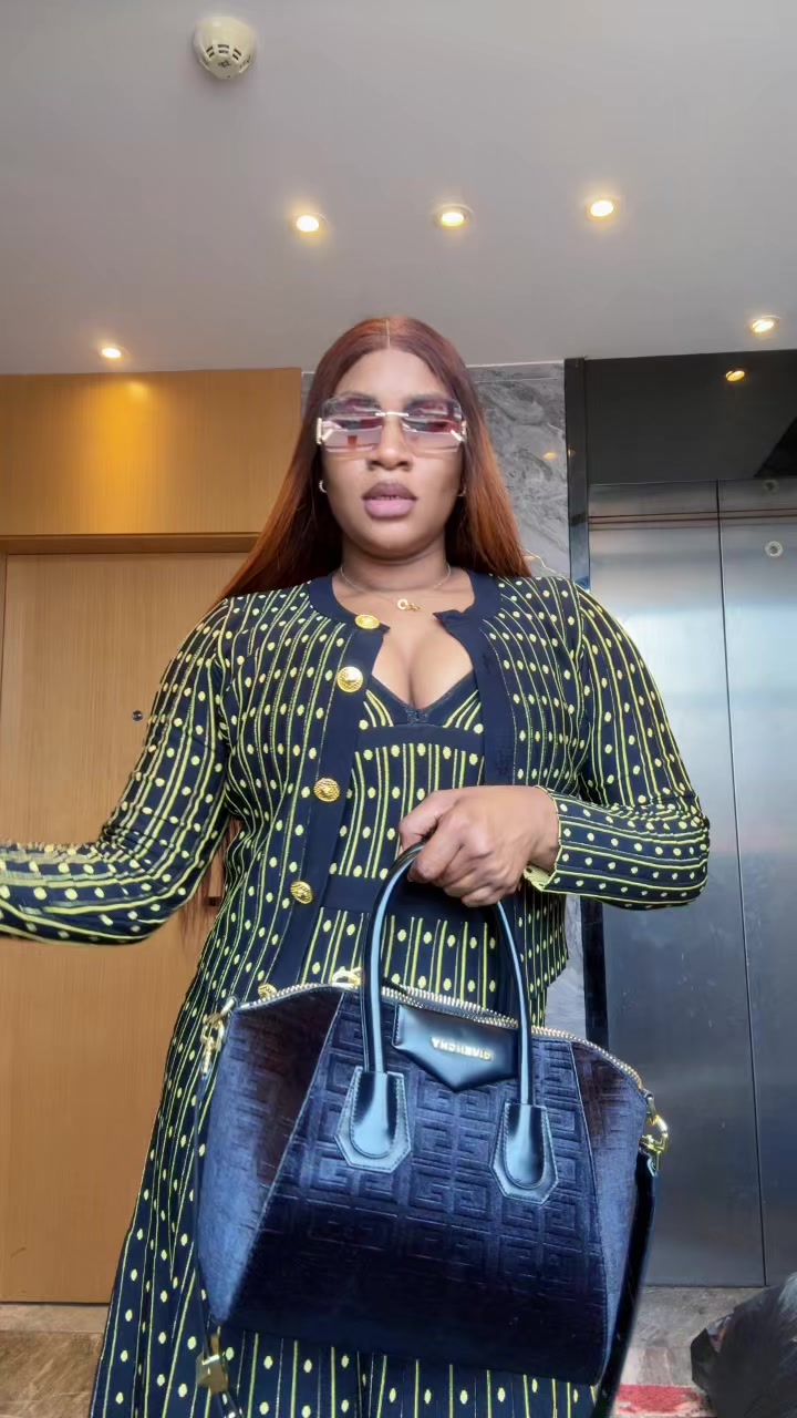 @Cátia mbuyi