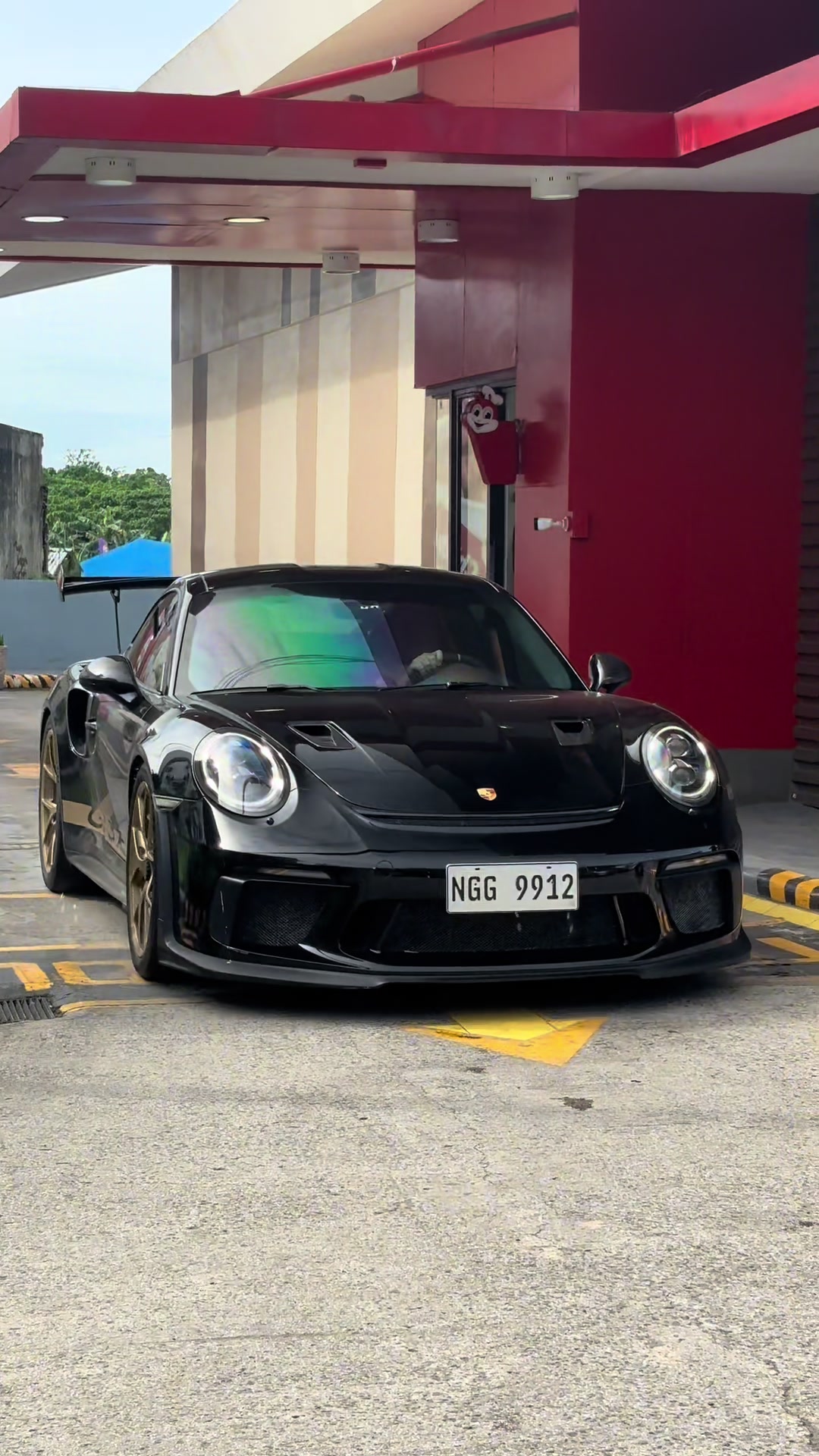 @Z🏎️