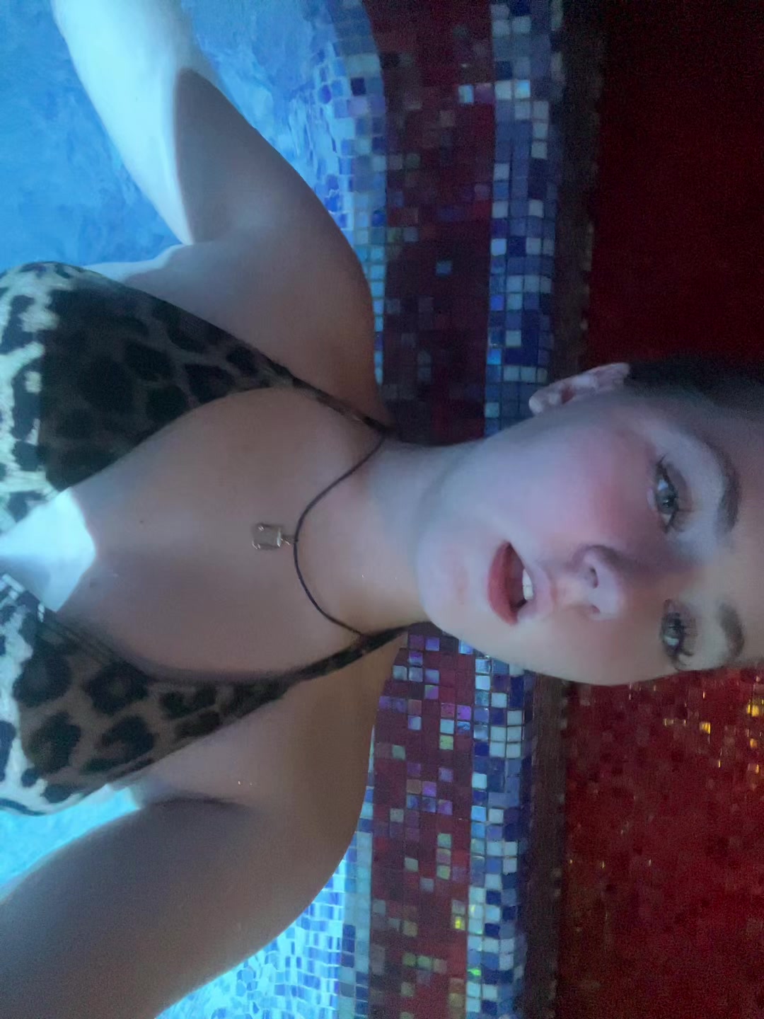 @Gelyyyy_ii