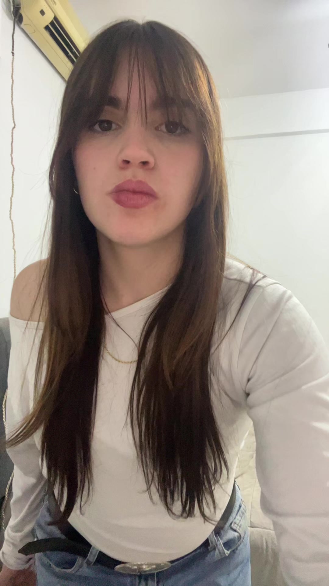 @Val_