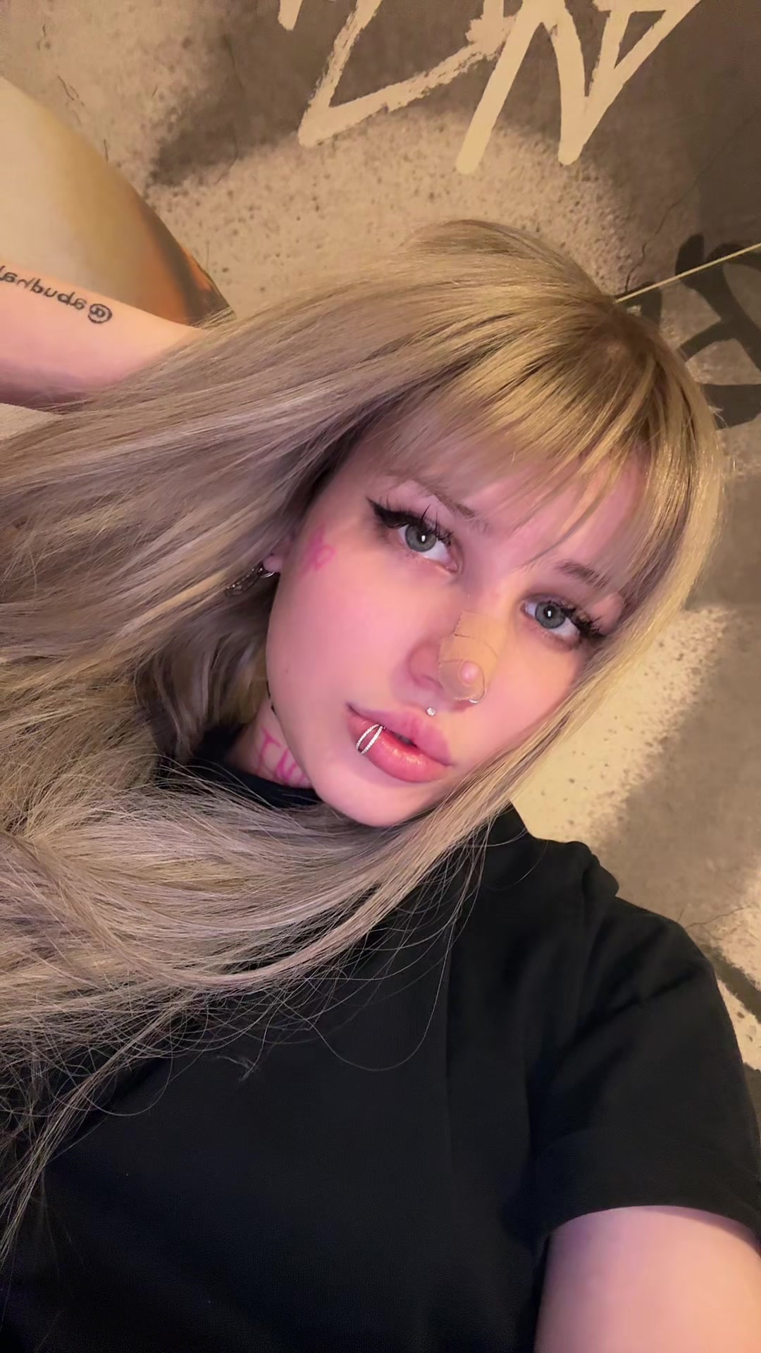 @XANYBUNNY (Ксанни Банни)