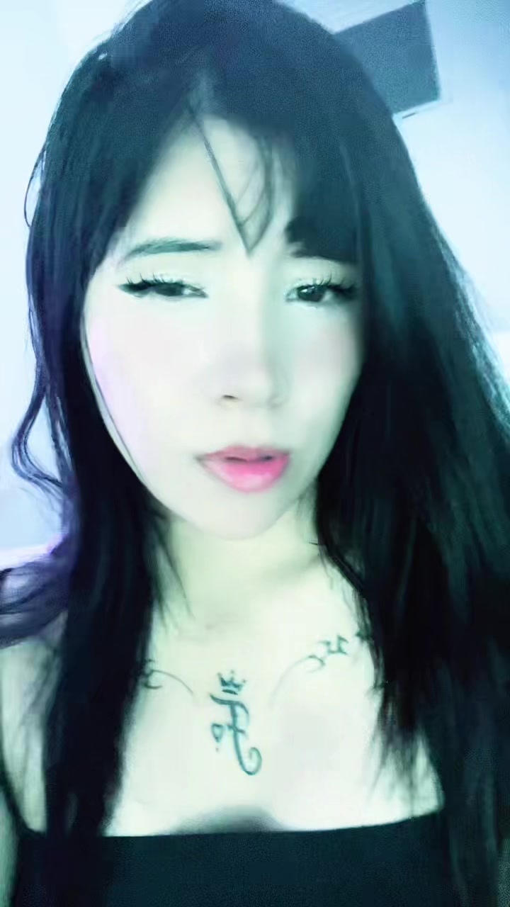 @laulau2323