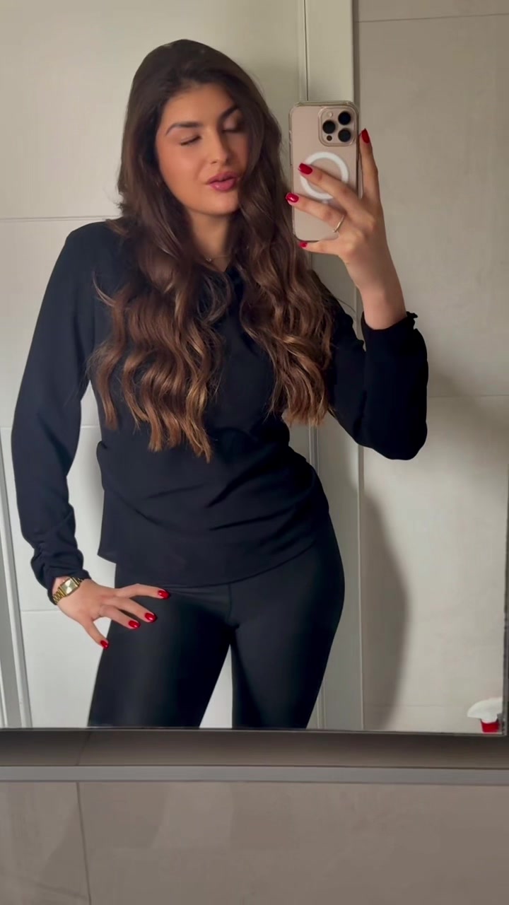 @elena🫶🏻