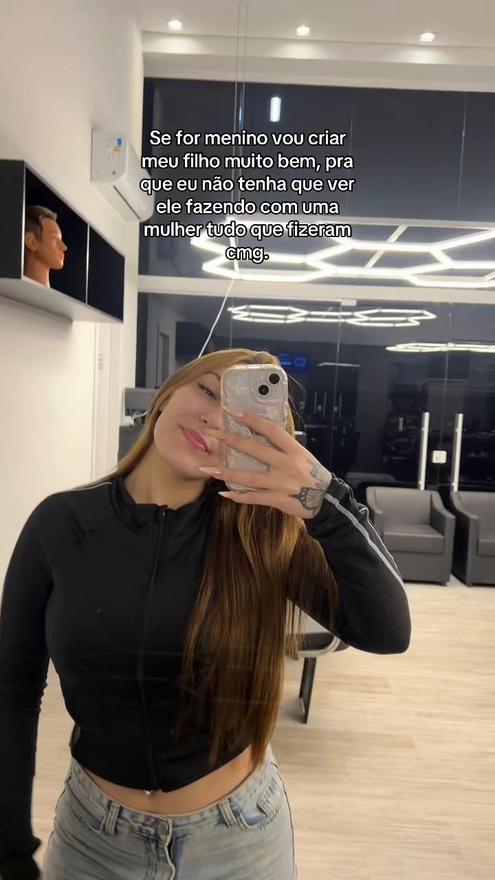 @𝗸𝗮𝗺𝗶𝗹𝗹𝘆 𝗿𝗮𝗾𝘂𝗲𝗹