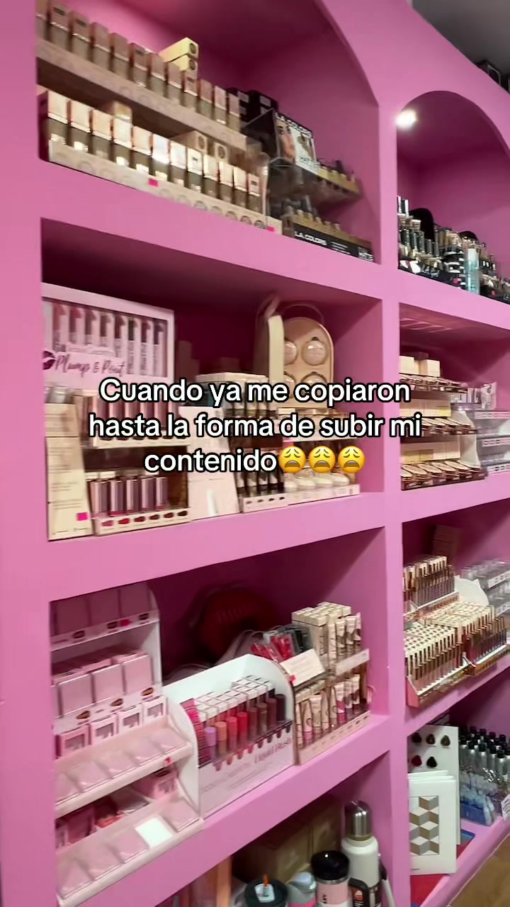 @KokoPiña Cosmetics Gt
