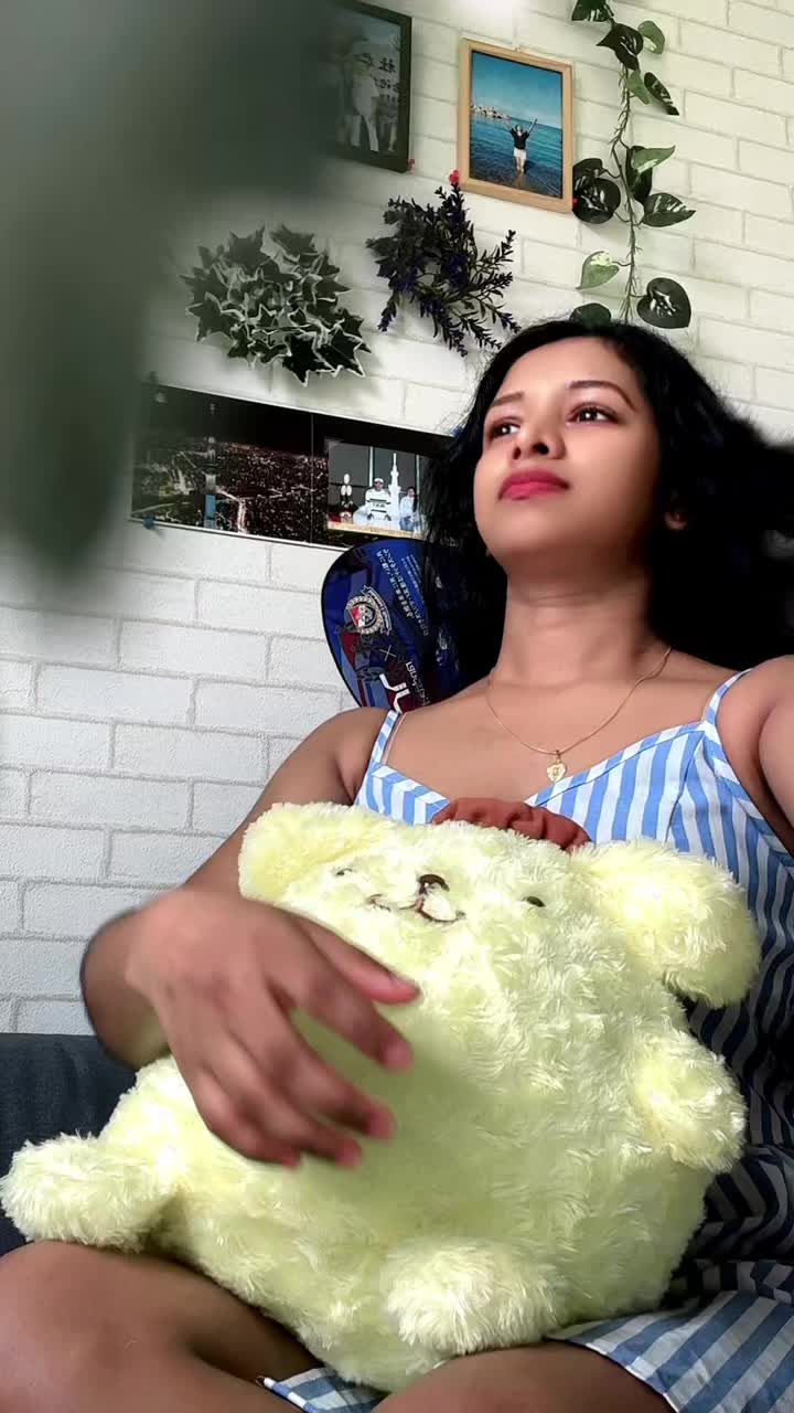 @මැනී 🌻